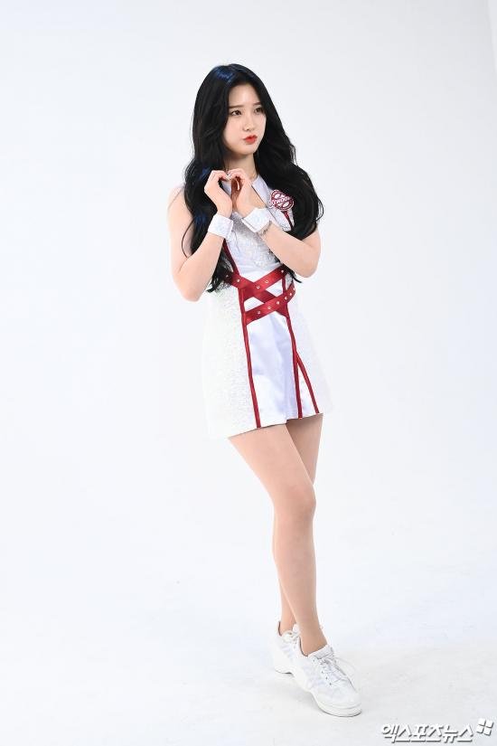 김수진 포즈