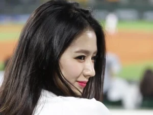 한국야동 | AV19 - 치어리더 박기량, 가수, 방송인, 롯데 자이언츠